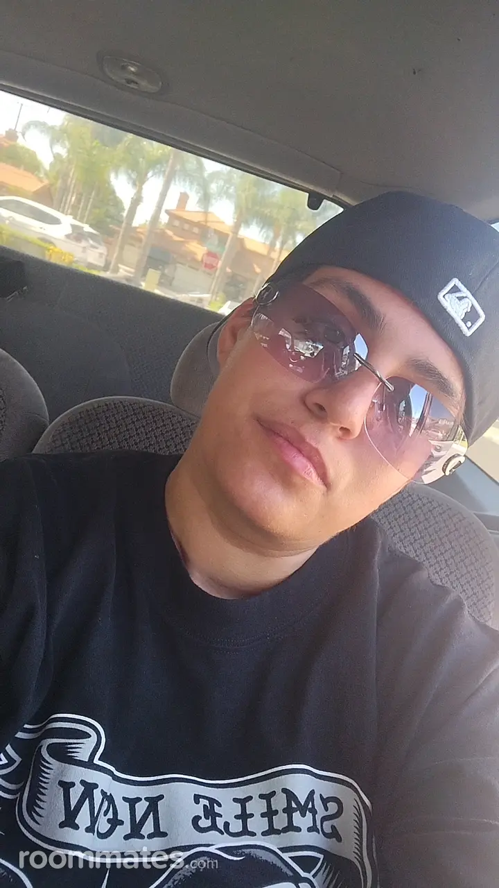 Profile photo 4 of 10