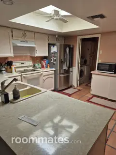 Room for rent in Tucson, AZ $250, house