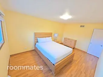 Room for rent in Crete, IL $800, house