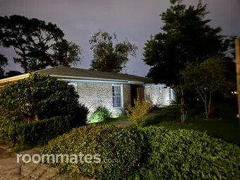 Room for rent in Jacksonville, FL $950, house
