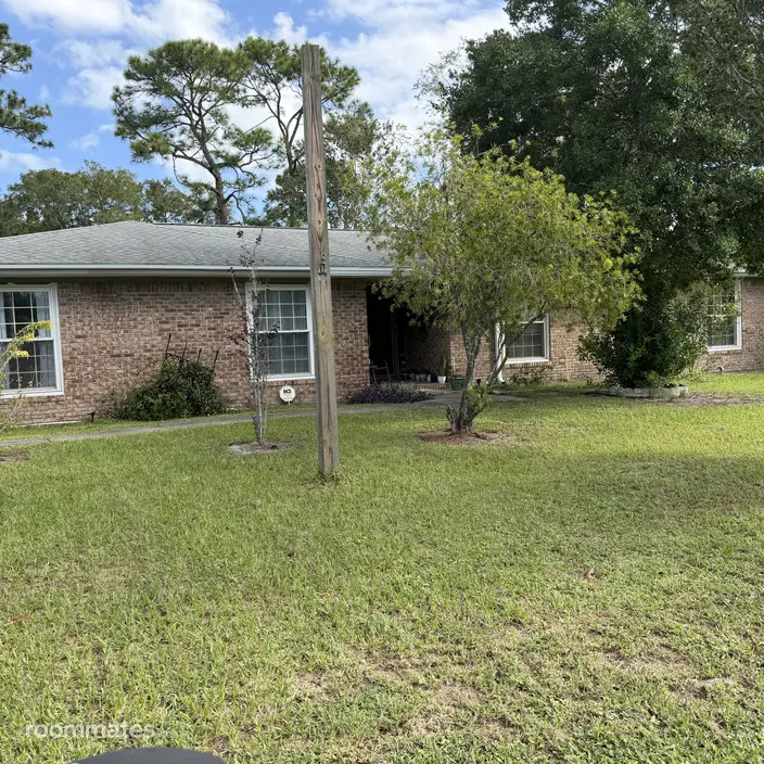 Room for rent in Jacksonville, FL $850, house