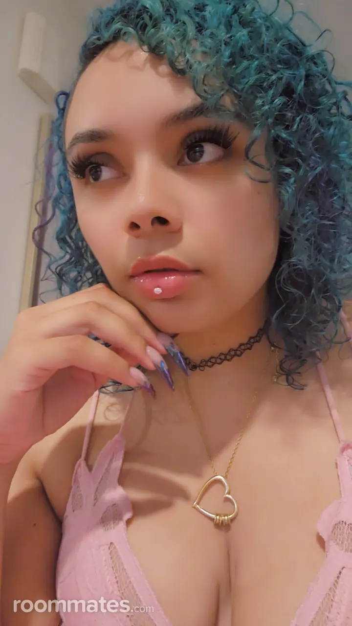 Profile photo 4 of 4