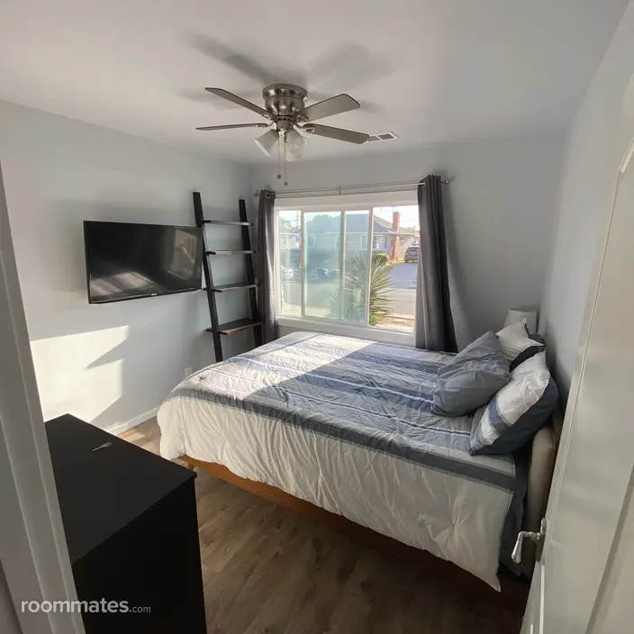 Room for rent in Gardena, CA $1300, house