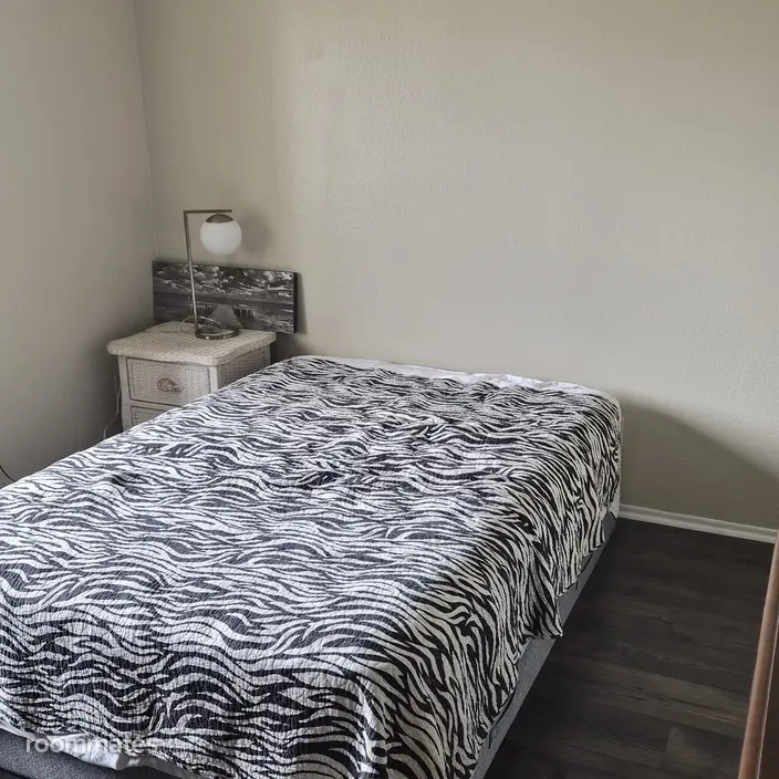 Room for rent in Los Angeles, CA $750, house