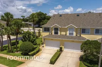 Room for rent in Palm Harbor, FL $1000, townhouse