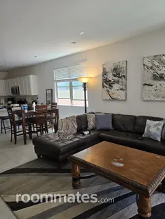 Room for rent in Glendale, AZ $700, house