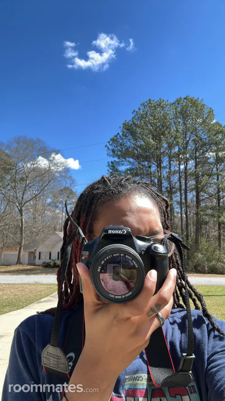 Profile photo 3 of 4