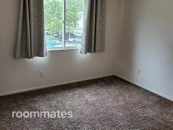 Room for rent in Escondido, CA $1000, house