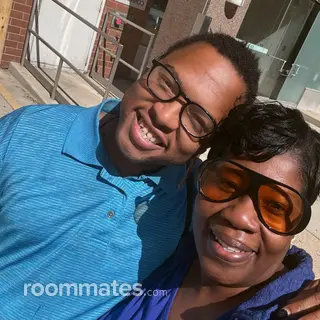 Roommate looking Wilmington, DE, $900