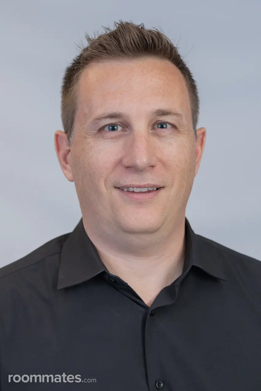 Profile photo 6 of 6