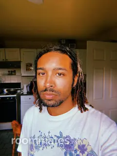 Roommate looking Oceanside, CA, $1200