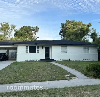 Room for rent in Deland, FL $850, house