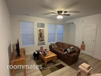 Room for rent in Wake Forest, NC $1100, townhouse