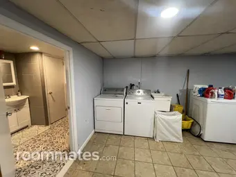 Room for rent in Hicksville, NY $800, house