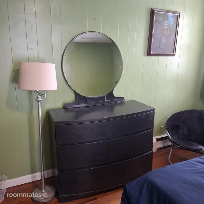 Room for rent in Springfield, MA $1100, house