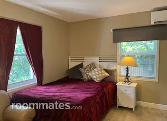 Room for rent in North Palm Beach, FL $1200, house