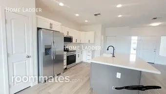 Room for rent in Mesa, AZ $800, house