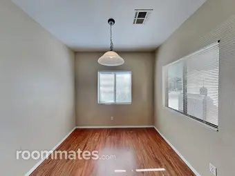 Room for rent in Phoenix, AZ $600, house