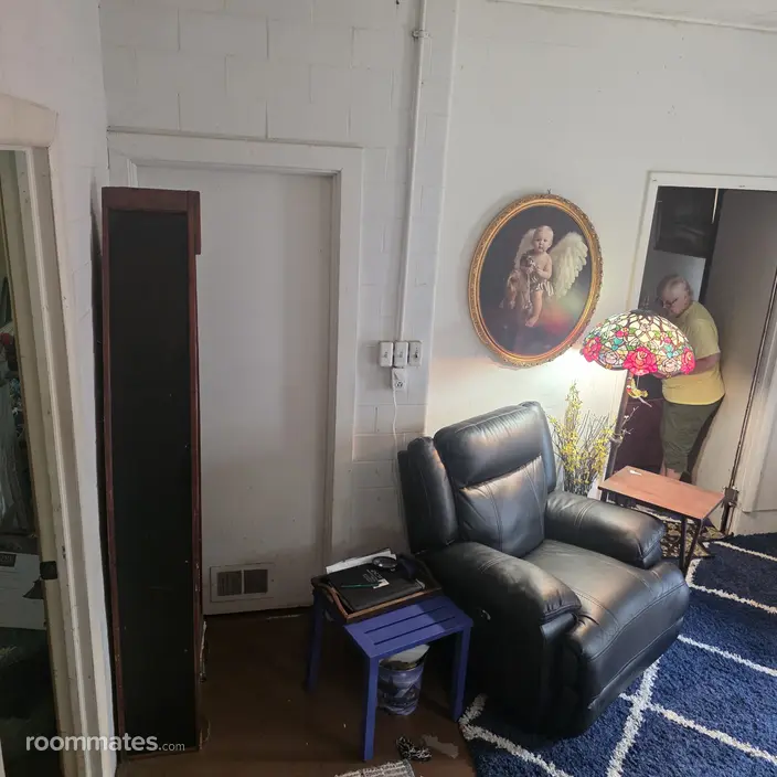 Room for rent in Glenwood, IN $500, house