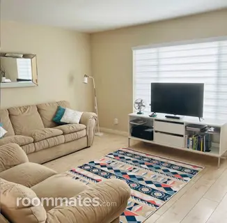 Room for rent in Vista, CA $700, condo