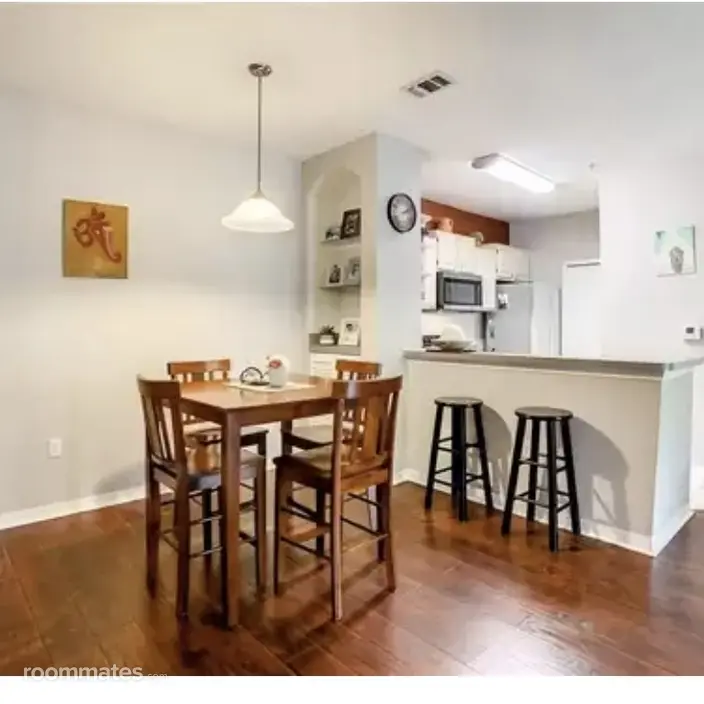 Room for rent in Riverview, FL $1100, condo