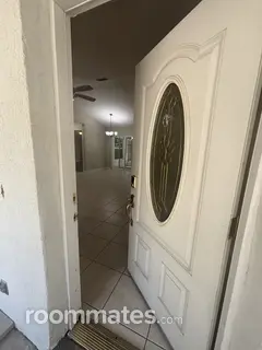 Room for rent in Minneola, FL $1300, house