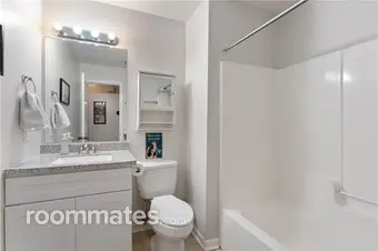 Room for rent in Auburn, AL $1000, house