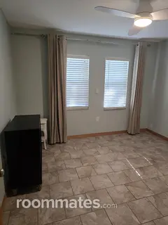 Room for rent in Pinellas Park, FL $1150, condo