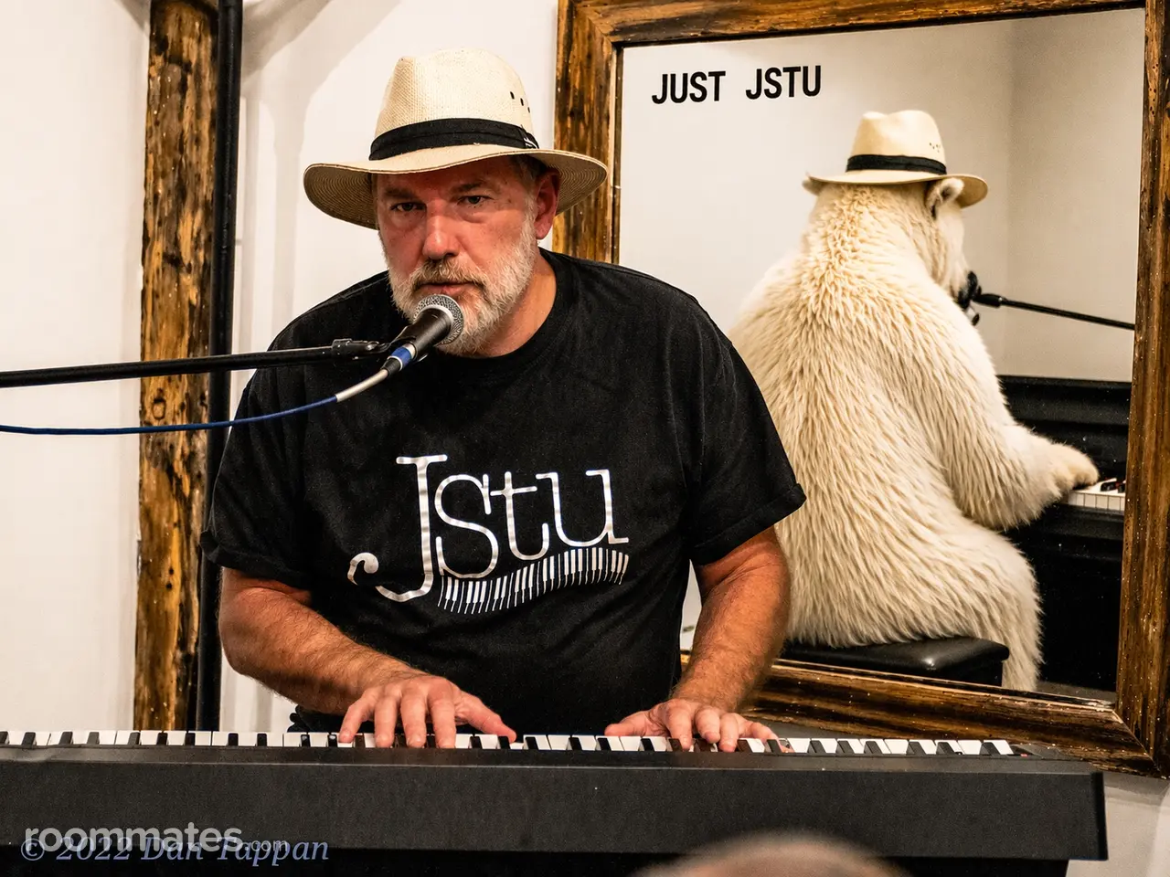Profile photo 11 of 11