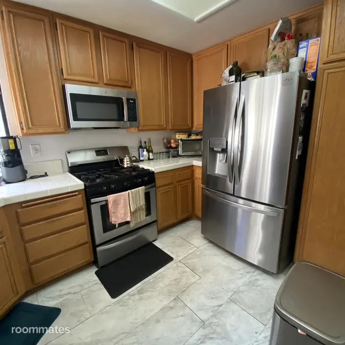 Room for rent in Torrance, CA $1000, townhouse