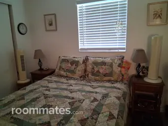 Room for rent in New Port Richey, FL $1000, condo