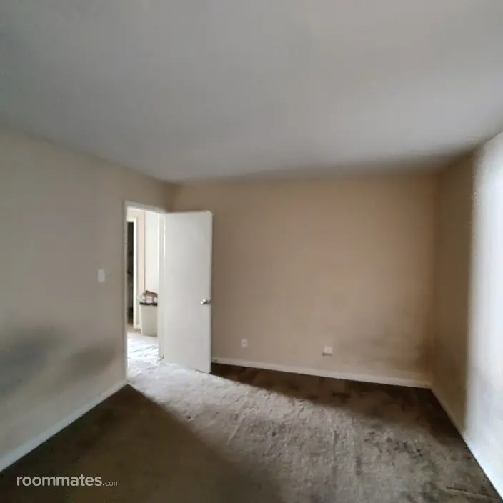 Room for rent in Knoxville, TN $650, townhouse