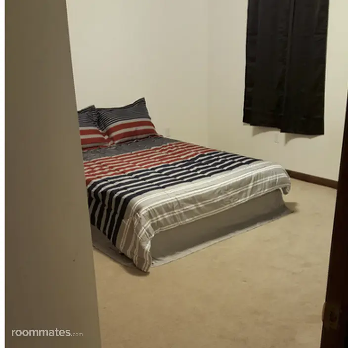 Room for rent in Aliquippa, PA $900, house