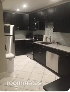 Room for rent in St. Petersburg, FL $1500, townhouse