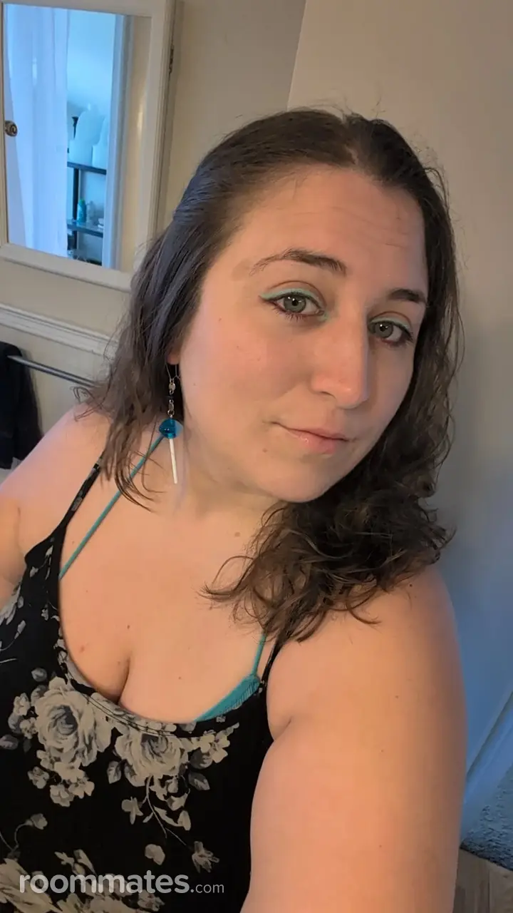 Profile photo 11 of 15