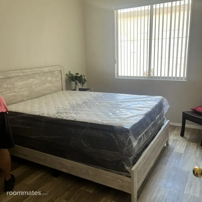 Room for rent in Mesa, AZ $850, house