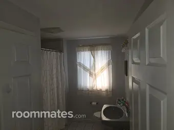 Room for rent in Framingham, MA $1200, house