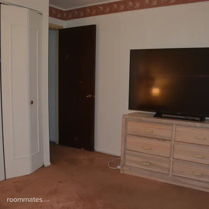 Room for rent in Florissant, MO $600, house