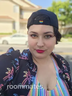 Roommate looking Irvine, CA, $900