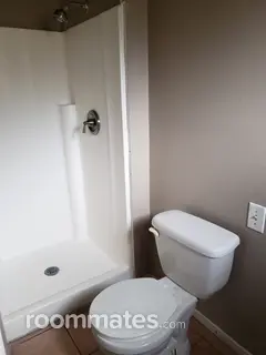 Room for rent in Santa Ana, CA $1500, other