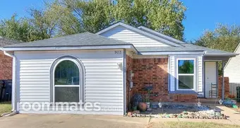 Room for rent in Edmond, OK $750, house