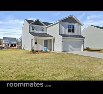 Room for rent in Spring Lake, NC $700, house