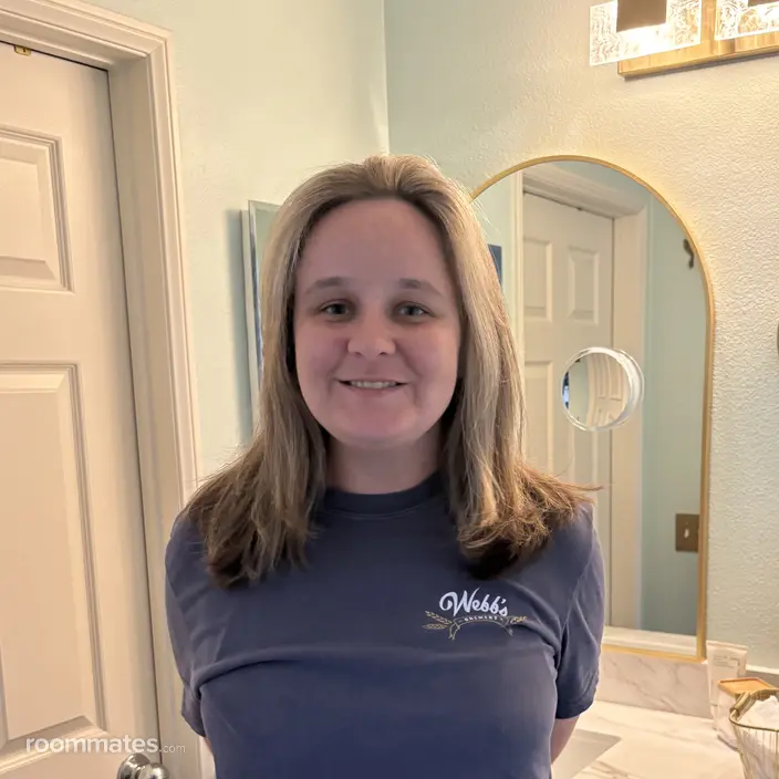 Roommate looking Walnut, CA, $1200