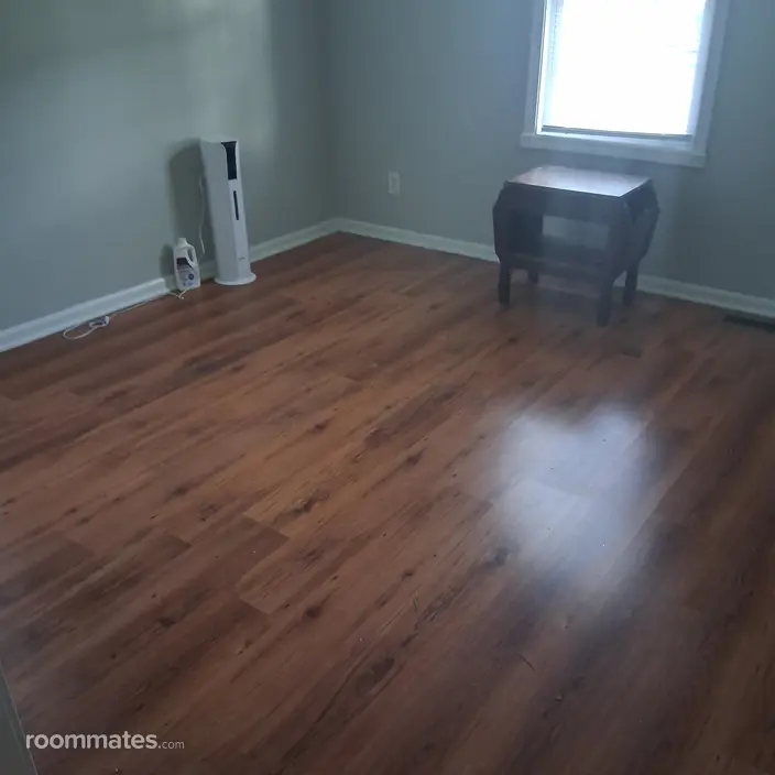 Room for rent in Nicholasville, KY $700, house