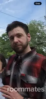 Roommate looking Manchester, NH, $1000