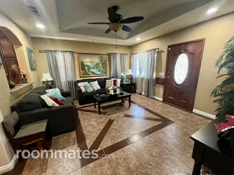 Room for rent in Los Angeles, CA $1000, house