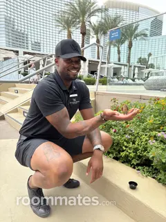 Roommate looking Las Vegas, NV, $2000