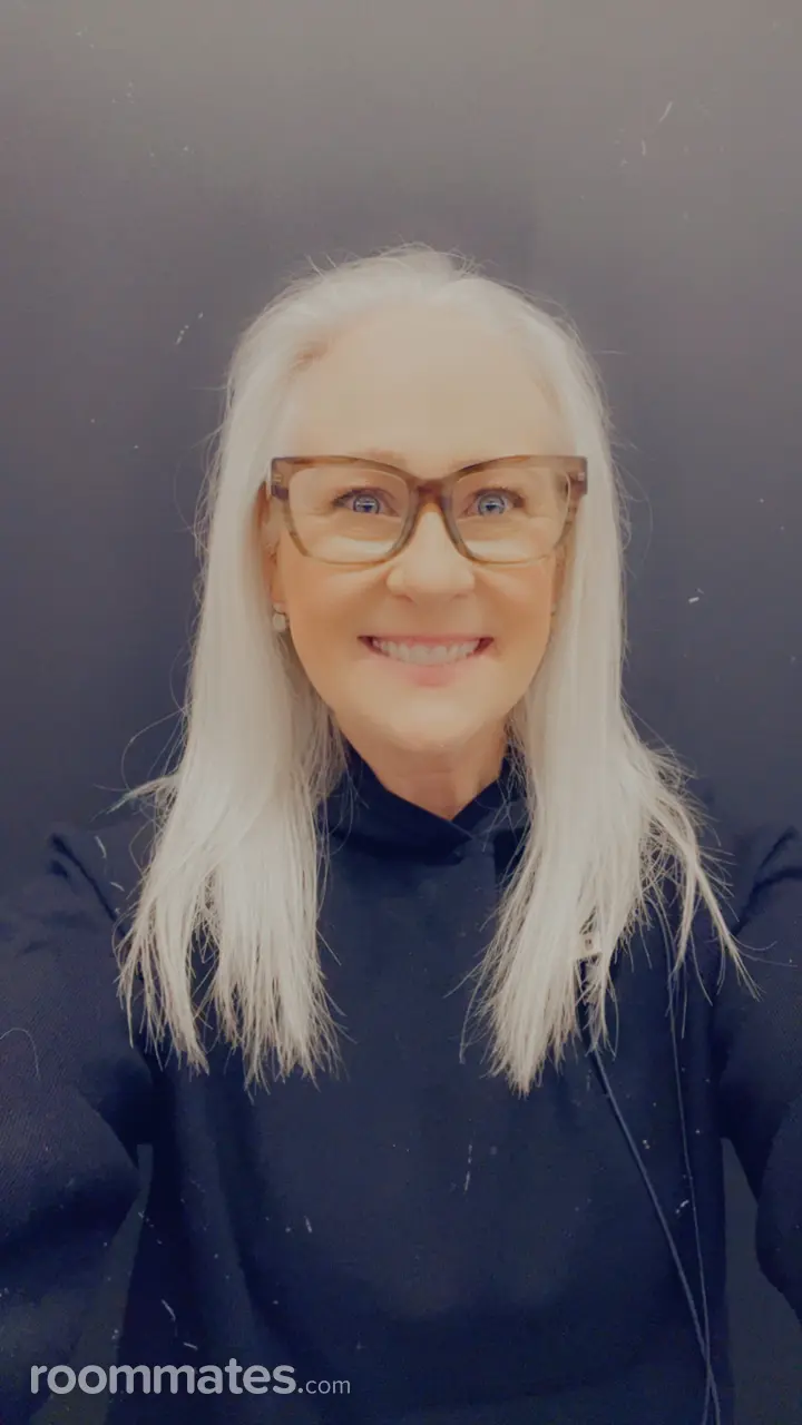 Profile photo 6 of 6