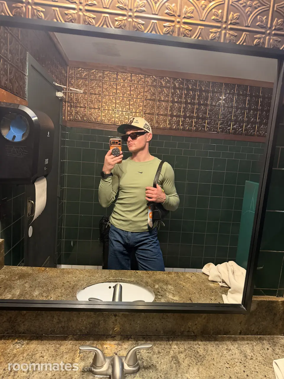 Profile photo 4 of 7