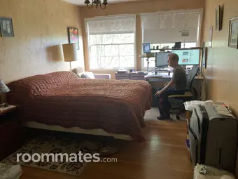 Room for rent in Redwood City, CA $1200, house